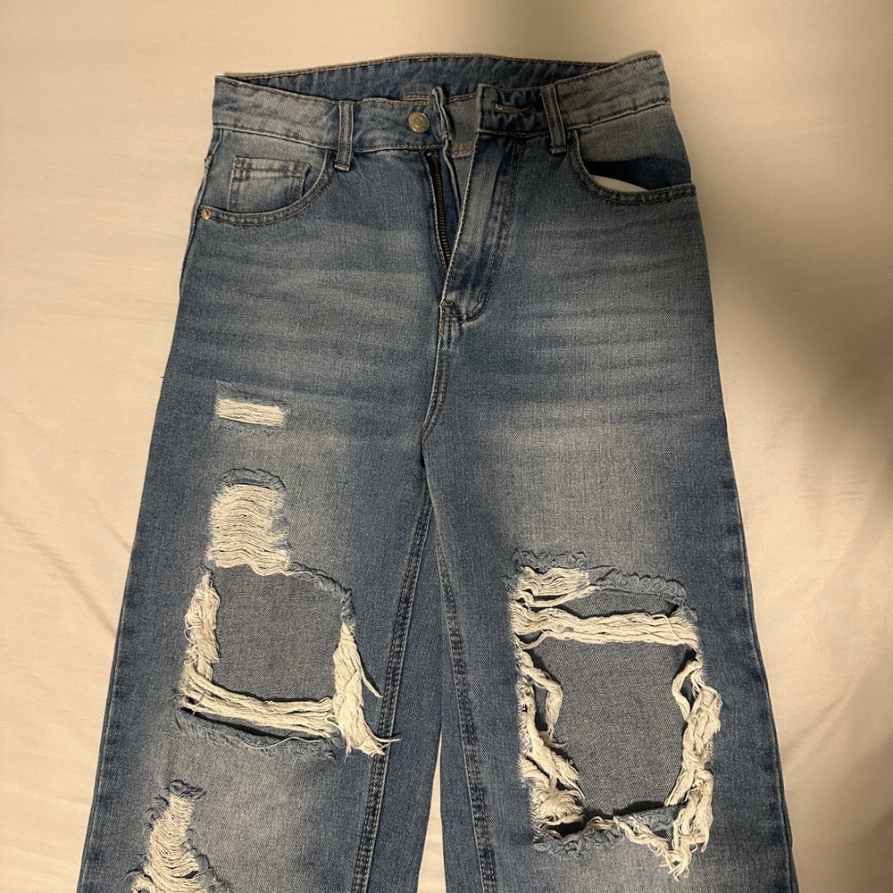 Baggy Ripped Vintage Jeans